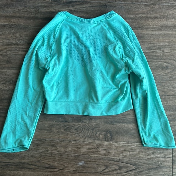 Gymshark Crop Top - Picture 2 of 3